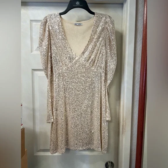 NEW ZARA SEQUIN GOLD COCKTAIL DRESS - Picture 2 of 12